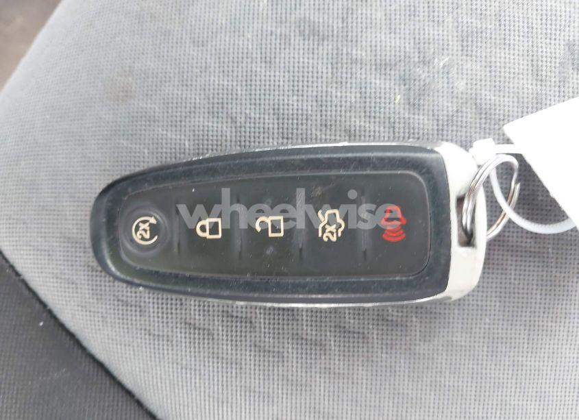 Photo 11 of 2019 Ford Escape SE (VIN 1FMCU0GD4KUC35521)