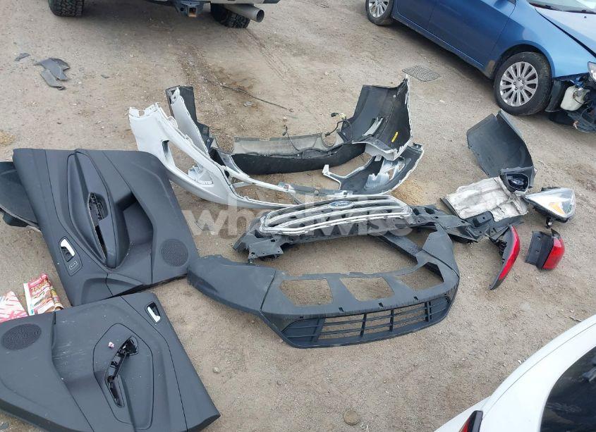 Photo 12 of 2019 Ford Escape SE (VIN 1FMCU0GD4KUC35521)