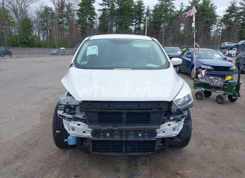 Photo 13 of 2019 Ford Escape SE (VIN 1FMCU0GD4KUC35521)