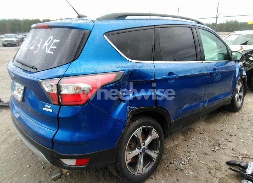 Photo 4 of 2017 Ford Escape SE (VIN 1FMCU0GD5HUA03616)