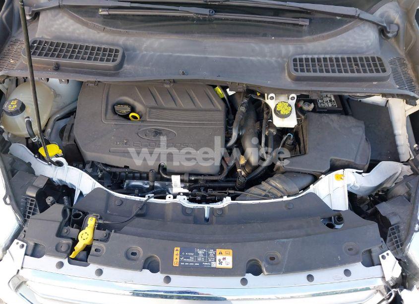 Photo 10 of 2017 Ford Escape SE (VIN 1FMCU0GD5HUA19671)