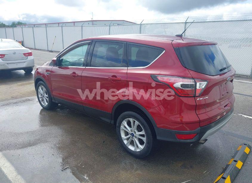 Photo 3 of 2017 Ford Escape SE (VIN 1FMCU0GD5HUA37443)