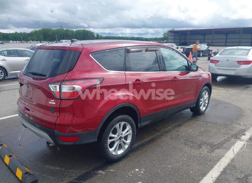 Photo 4 of 2017 Ford Escape SE (VIN 1FMCU0GD5HUA37443)
