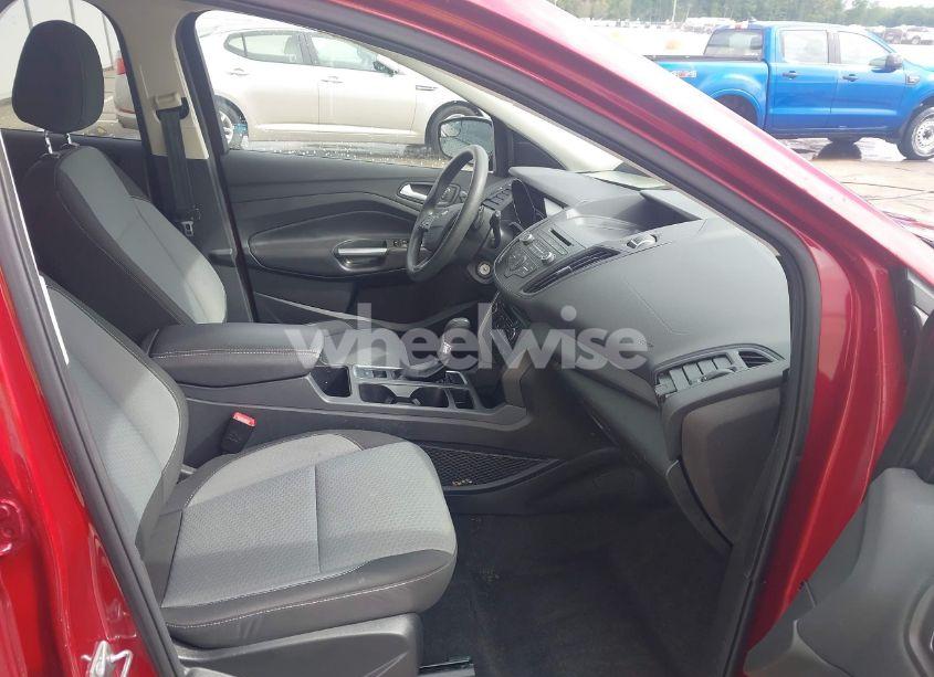 Photo 5 of 2017 Ford Escape SE (VIN 1FMCU0GD5HUA37443)