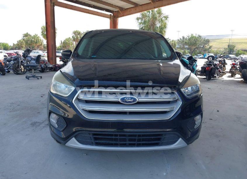 Photo 12 of 2017 Ford Escape SE (VIN 1FMCU0GD5HUA58132)