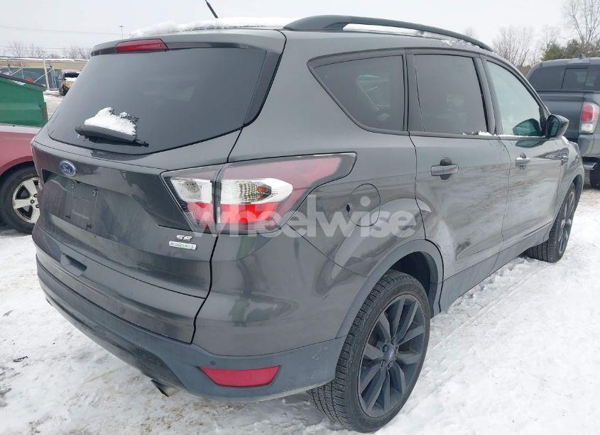 Photo 4 of 2017 Ford Escape SE (VIN 1FMCU0GD5HUA94760)