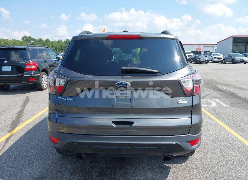 Photo 16 of 2017 Ford Escape SE (VIN 1FMCU0GD5HUB00721)