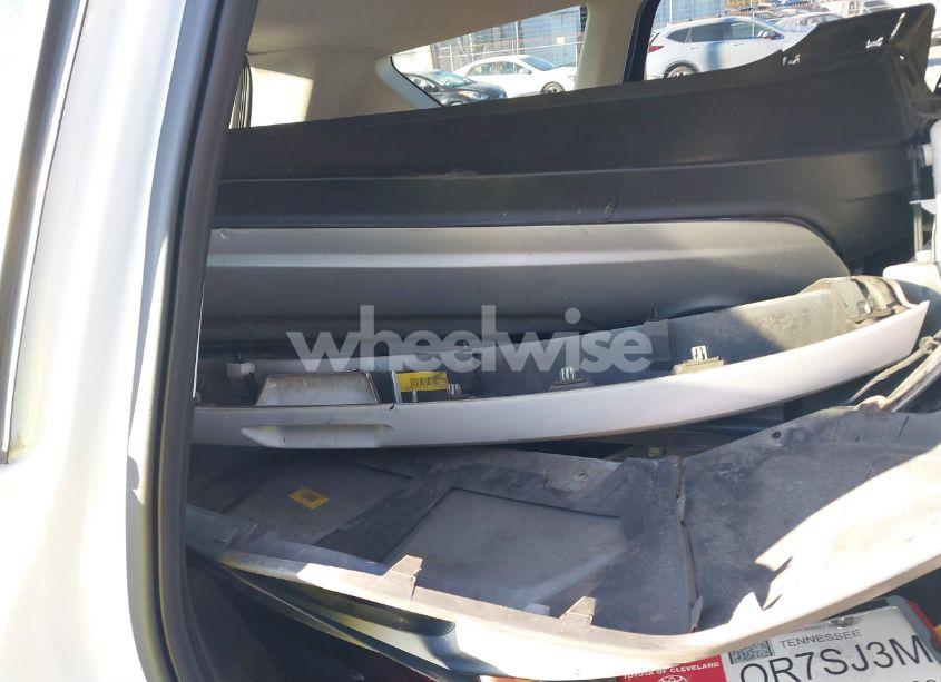 Photo 12 of 2017 Ford Escape SE (VIN 1FMCU0GD5HUB35744)