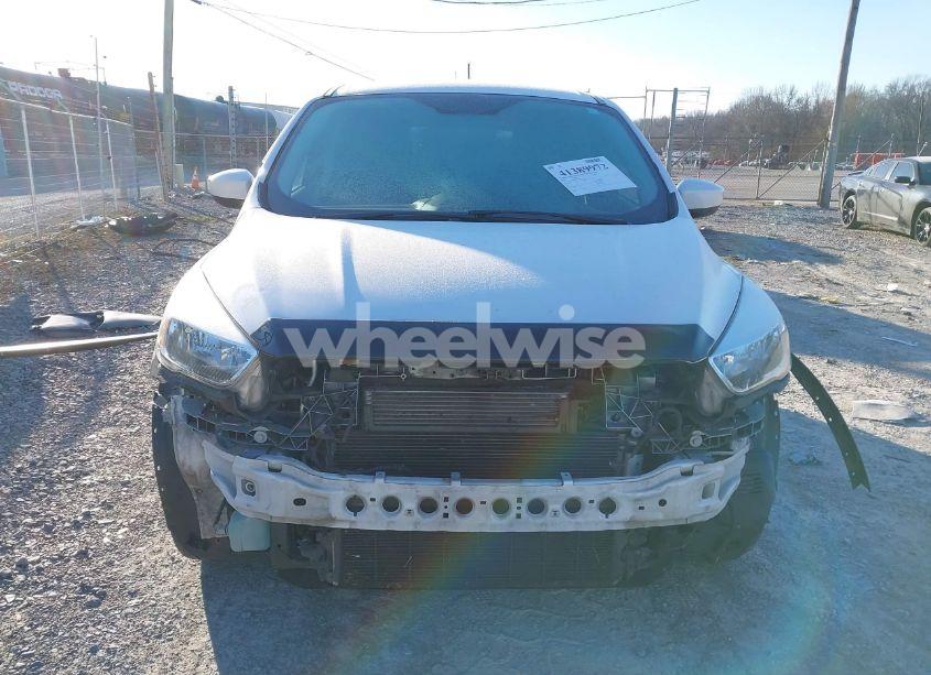 Photo 13 of 2017 Ford Escape SE (VIN 1FMCU0GD5HUB35744)