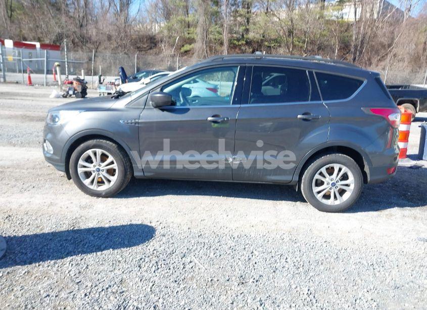Photo 14 of 2017 Ford Escape SE (VIN 1FMCU0GD5HUB57288)
