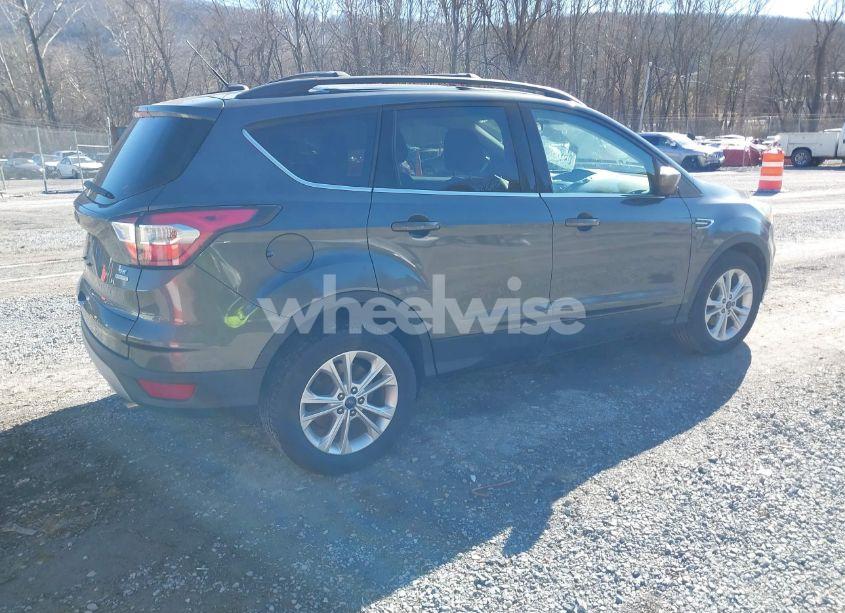 Photo 4 of 2017 Ford Escape SE (VIN 1FMCU0GD5HUB57288)
