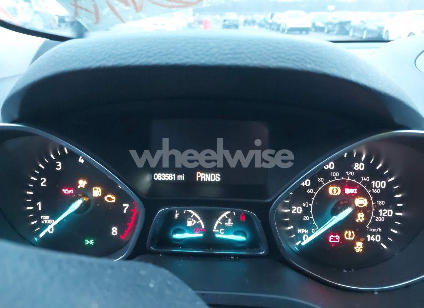 Photo 15 of 2017 Ford Escape SE (VIN 1FMCU0GD5HUB65682)