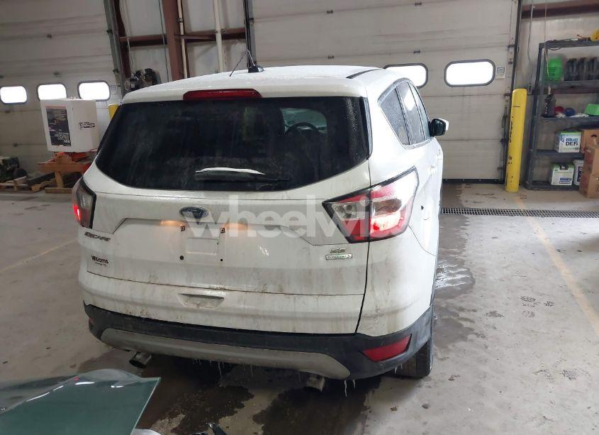 Photo 16 of 2017 Ford Escape SE (VIN 1FMCU0GD5HUB78724)