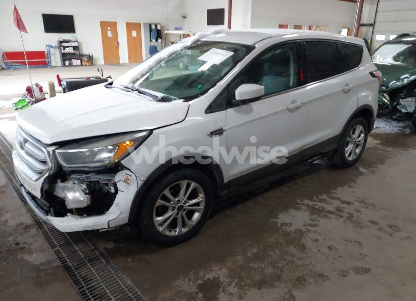Photo 2 of 2017 Ford Escape SE (VIN 1FMCU0GD5HUB78724)