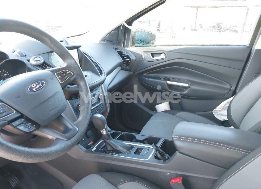 Photo 5 of 2017 Ford Escape SE (VIN 1FMCU0GD5HUB96432)