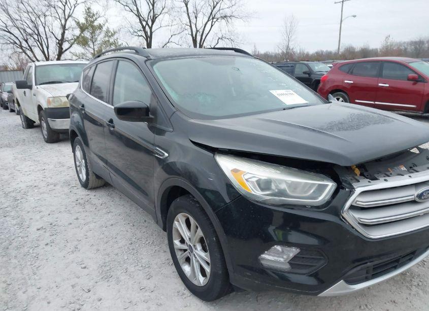 2017 Ford Escape SE (VIN 1FMCU0GD5HUC35729) main photo