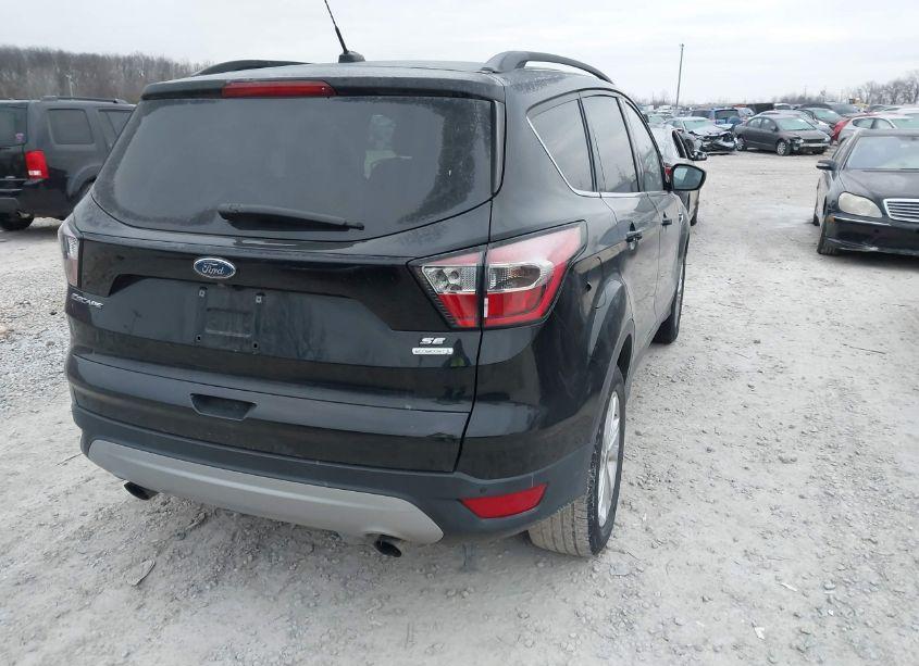 Photo 4 of 2017 Ford Escape SE (VIN 1FMCU0GD5HUC35729)