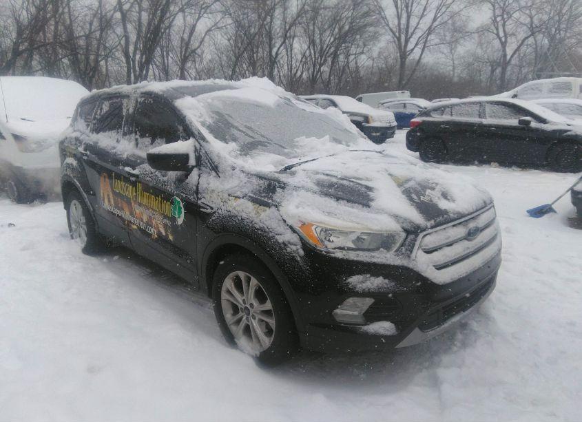 2017 Ford Escape SE (VIN 1FMCU0GD5HUC85238) main photo