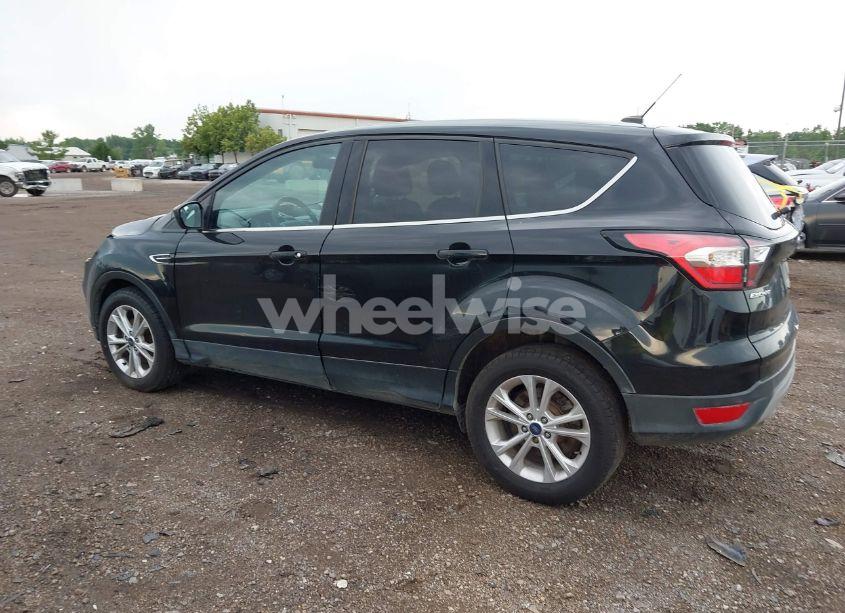 Photo 14 of 2017 Ford Escape SE (VIN 1FMCU0GD5HUC94277)