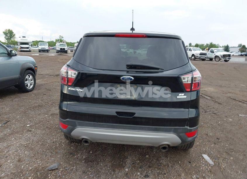 Photo 16 of 2017 Ford Escape SE (VIN 1FMCU0GD5HUC94277)
