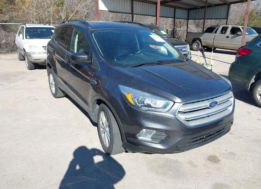 2017 Ford Escape SE (VIN 1FMCU0GD5HUD26810) main photo