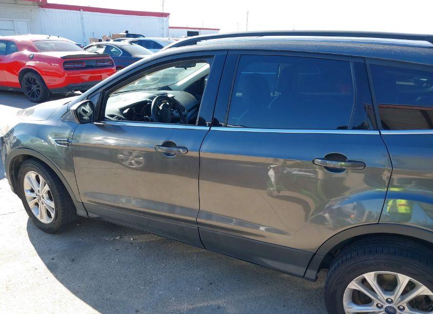 Photo 14 of 2017 Ford Escape SE (VIN 1FMCU0GD5HUD26810)