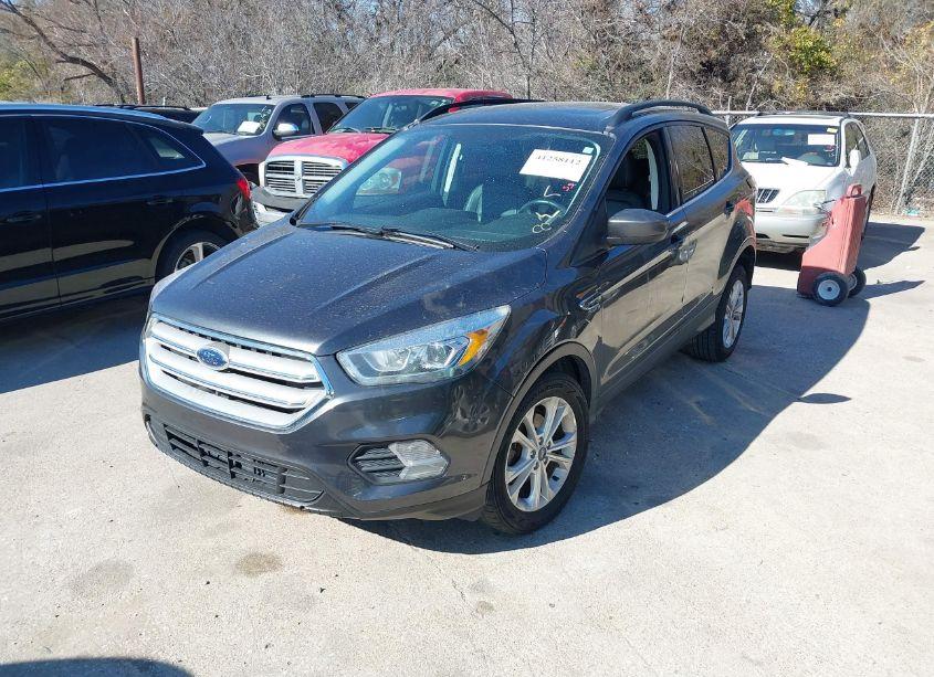 Photo 2 of 2017 Ford Escape SE (VIN 1FMCU0GD5HUD26810)