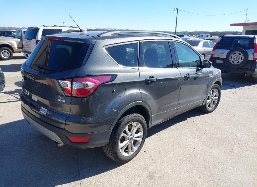 Photo 4 of 2017 Ford Escape SE (VIN 1FMCU0GD5HUD26810)