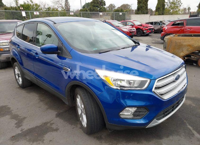 2017 Ford Escape SE (VIN 1FMCU0GD5HUD85209) main photo
