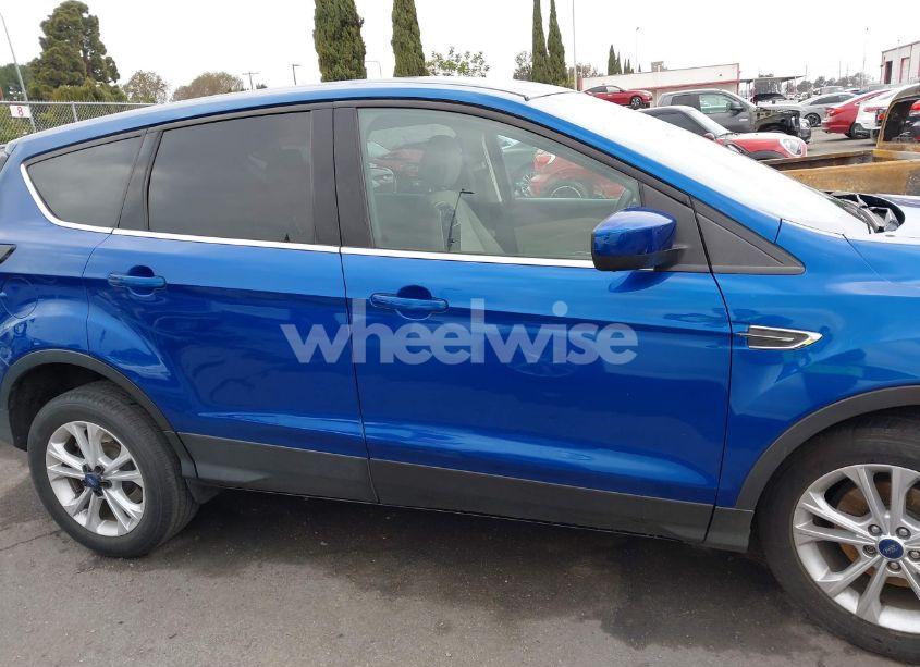 Photo 13 of 2017 Ford Escape SE (VIN 1FMCU0GD5HUD85209)