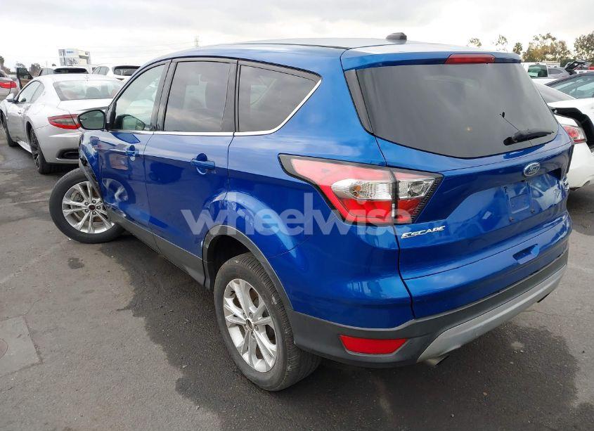 Photo 3 of 2017 Ford Escape SE (VIN 1FMCU0GD5HUD85209)
