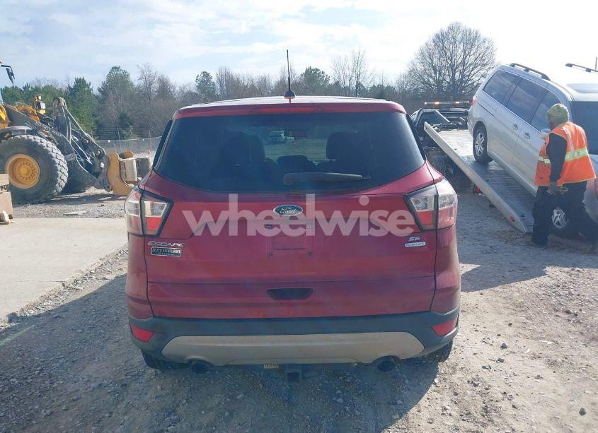 Photo 16 of 2017 Ford Escape SE (VIN 1FMCU0GD5HUE51404)