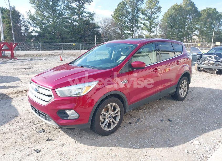 Photo 2 of 2017 Ford Escape SE (VIN 1FMCU0GD5HUE51404)