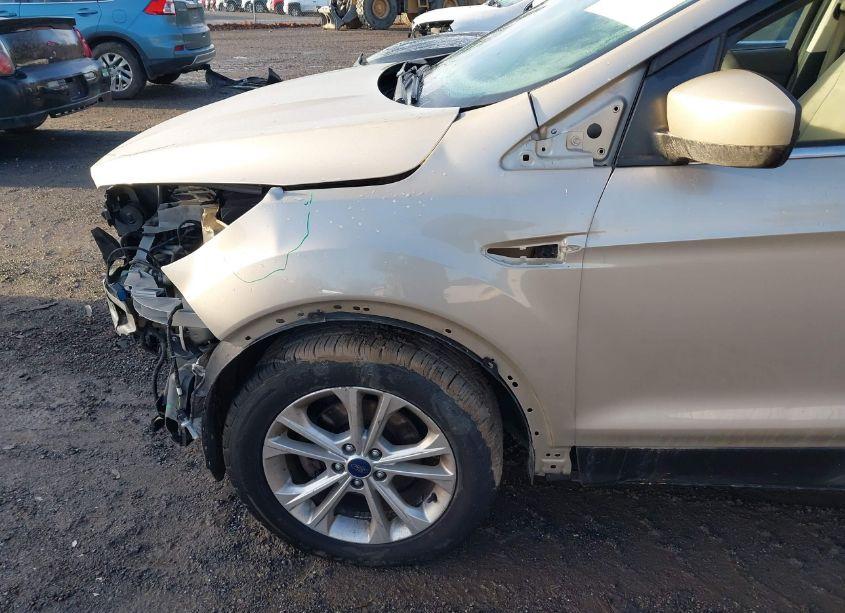 Photo 19 of 2017 Ford Escape SE (VIN 1FMCU0GD5HUE88680)