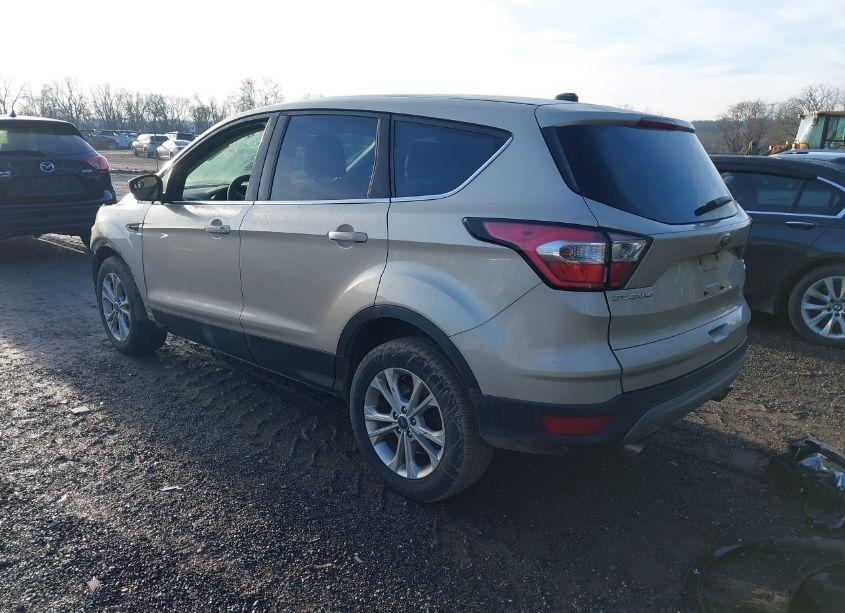 Photo 3 of 2017 Ford Escape SE (VIN 1FMCU0GD5HUE88680)