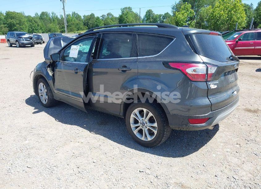 Photo 3 of 2017 Ford Escape SE (VIN 1FMCU0GD5HUE92261)