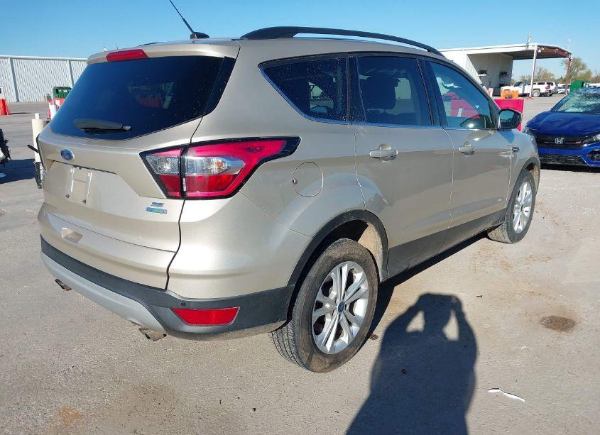 Photo 4 of 2017 Ford Escape SE (VIN 1FMCU0GD5HUF06322)
