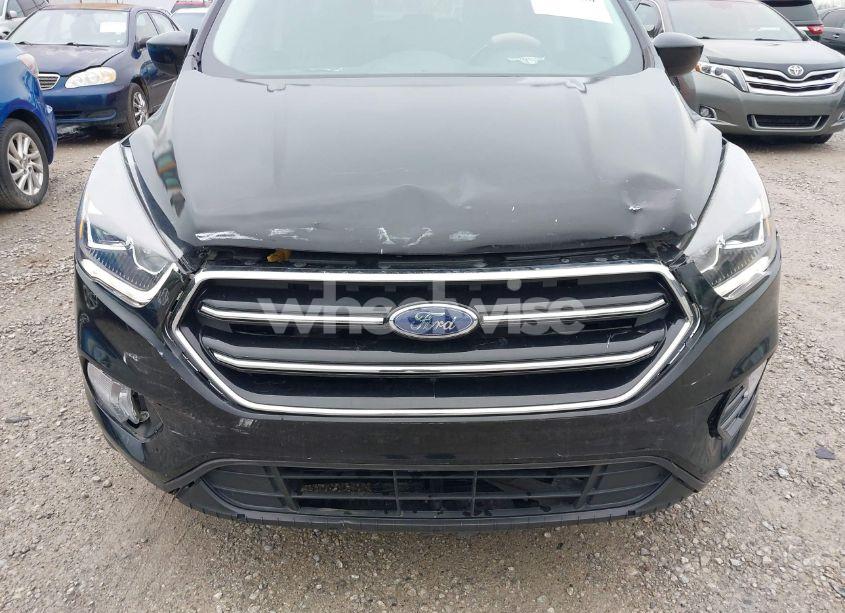 Photo 6 of 2018 Ford Escape SE (VIN 1FMCU0GD5JUA81724)