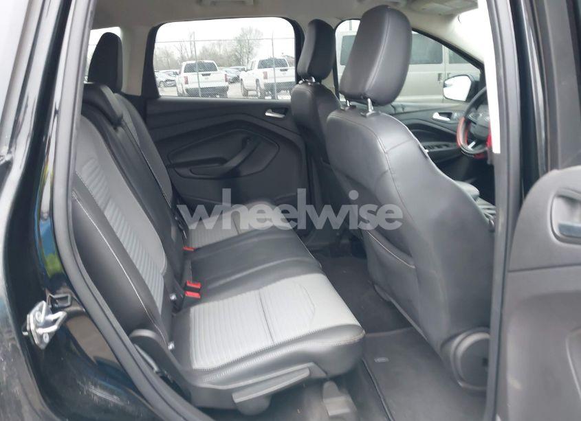 Photo 8 of 2018 Ford Escape SE (VIN 1FMCU0GD5JUA81724)