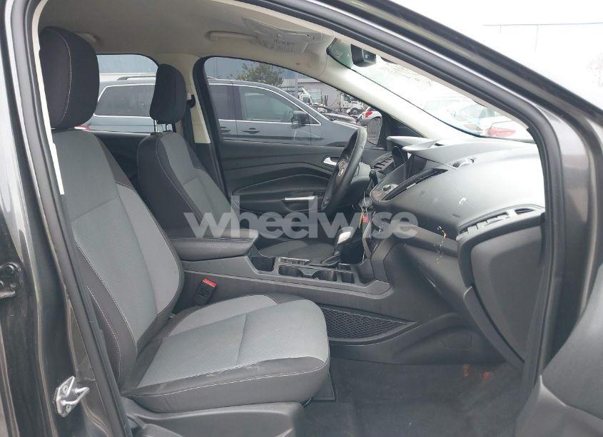 Photo 5 of 2018 Ford Escape SE (VIN 1FMCU0GD5JUB16052)