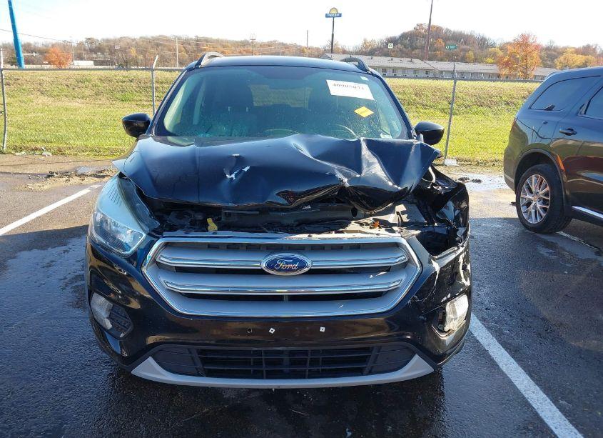 Photo 12 of 2018 Ford Escape SE (VIN 1FMCU0GD5JUB21381)