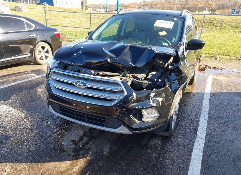 Photo 6 of 2018 Ford Escape SE (VIN 1FMCU0GD5JUB21381)