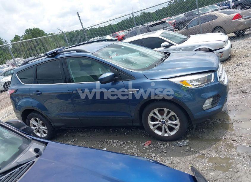 Photo 13 of 2018 Ford Escape SE (VIN 1FMCU0GD5JUC66873)