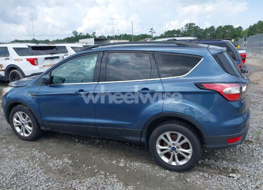 Photo 14 of 2018 Ford Escape SE (VIN 1FMCU0GD5JUC66873)