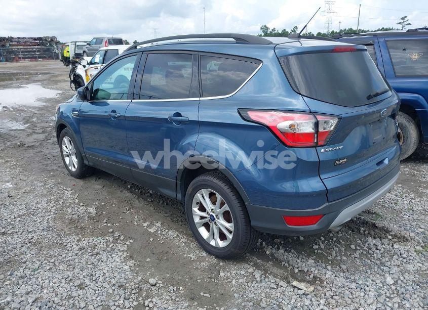 Photo 3 of 2018 Ford Escape SE (VIN 1FMCU0GD5JUC66873)