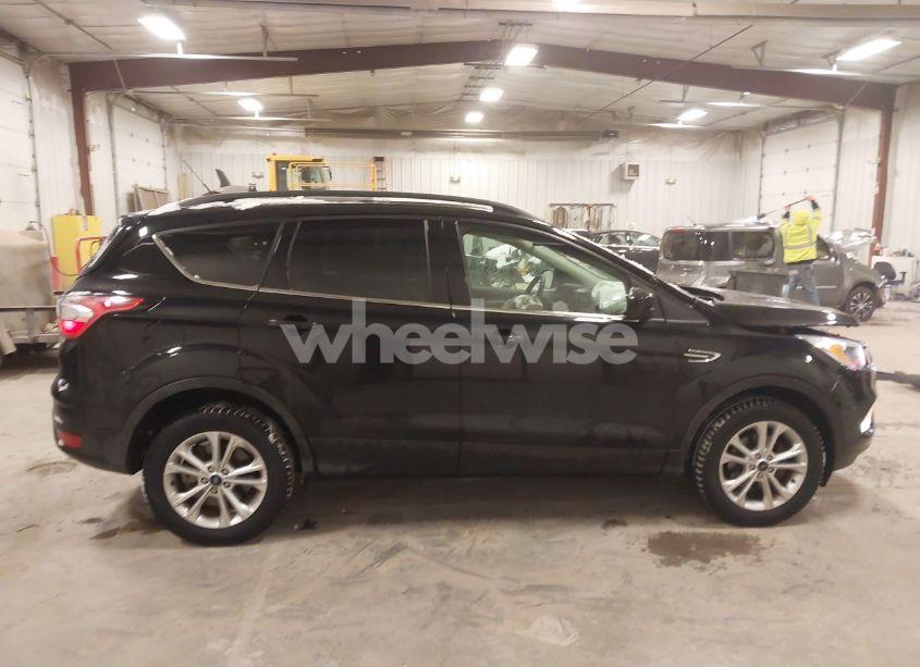 Photo 13 of 2018 Ford Escape SE (VIN 1FMCU0GD5JUD03551)
