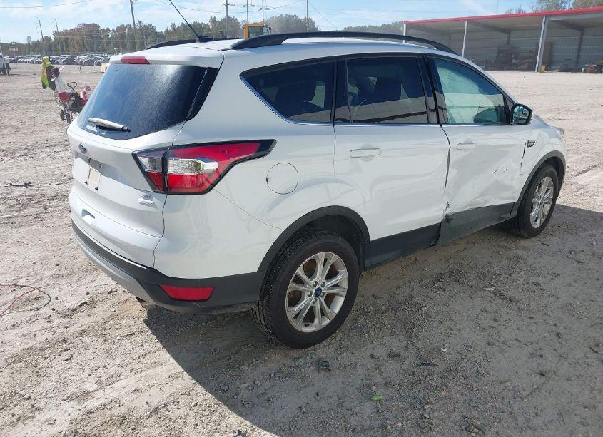Photo 4 of 2018 Ford Escape SE (VIN 1FMCU0GD5JUD54886)