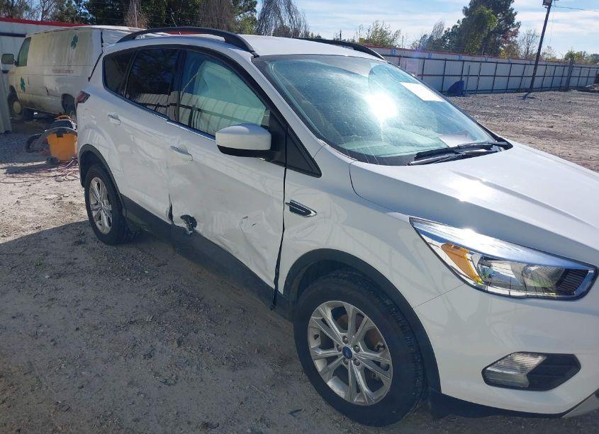 Photo 6 of 2018 Ford Escape SE (VIN 1FMCU0GD5JUD54886)