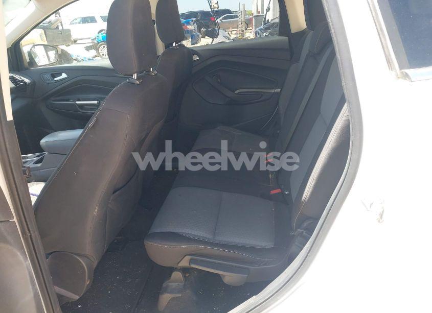 Photo 8 of 2019 Ford Escape SE (VIN 1FMCU0GD5KUA56050)