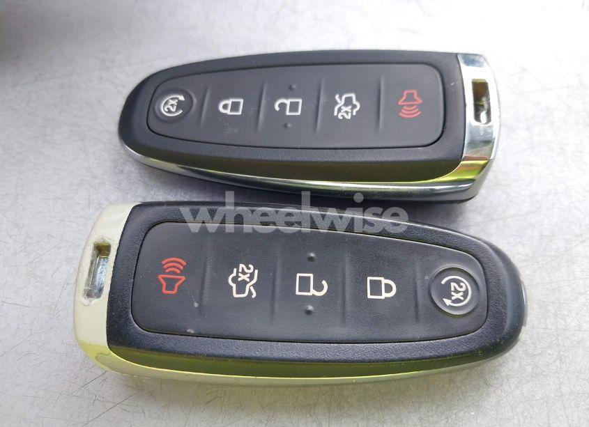 Photo 11 of 2019 Ford Escape SE (VIN 1FMCU0GD5KUA62706)